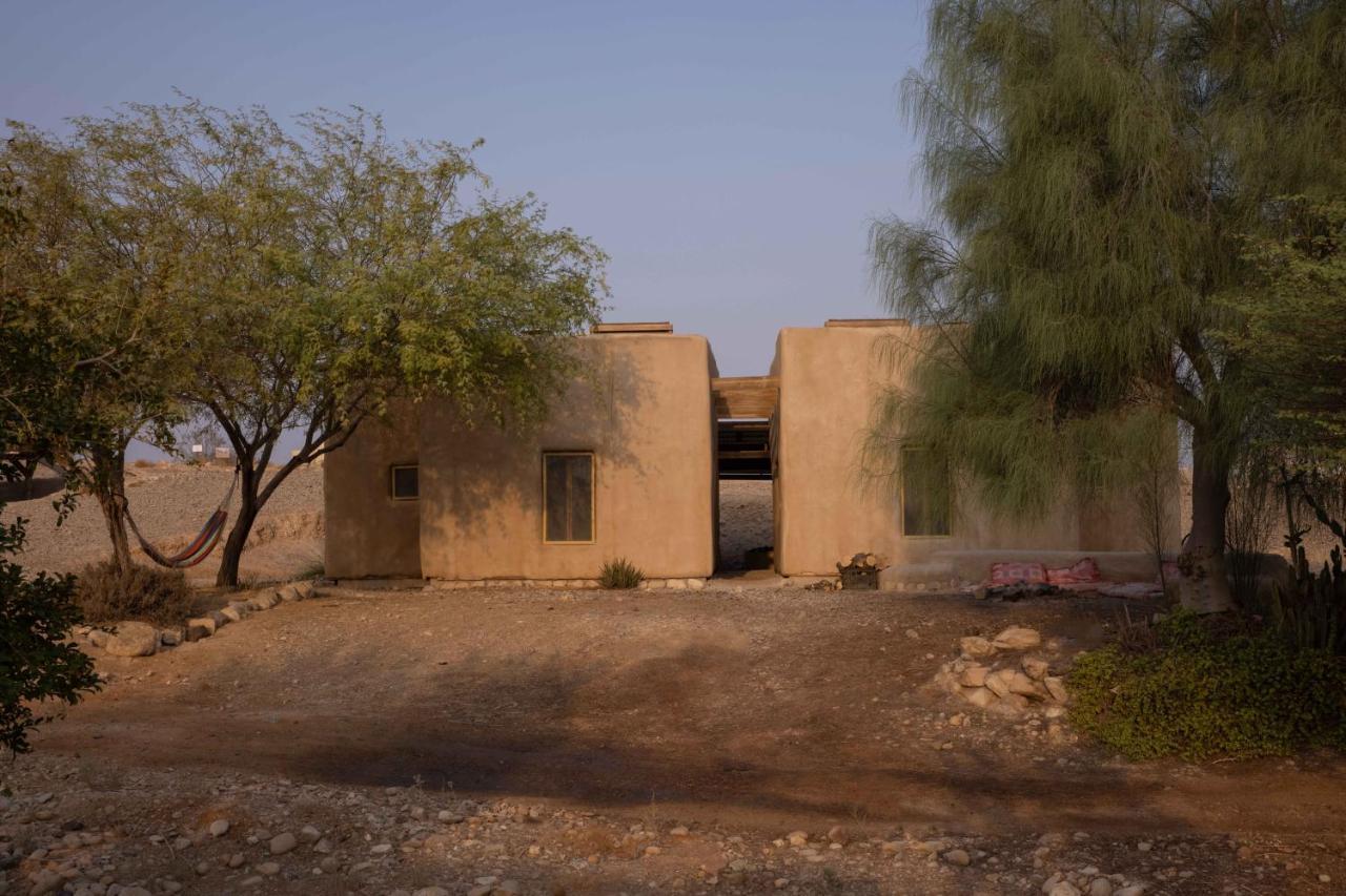 Desert Days Mud Cabin'S Resort Tzukim 외부 사진