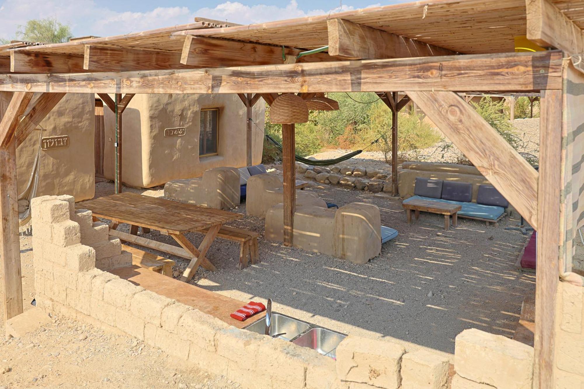 Desert Days Mud Cabin'S Resort Tzukim 외부 사진
